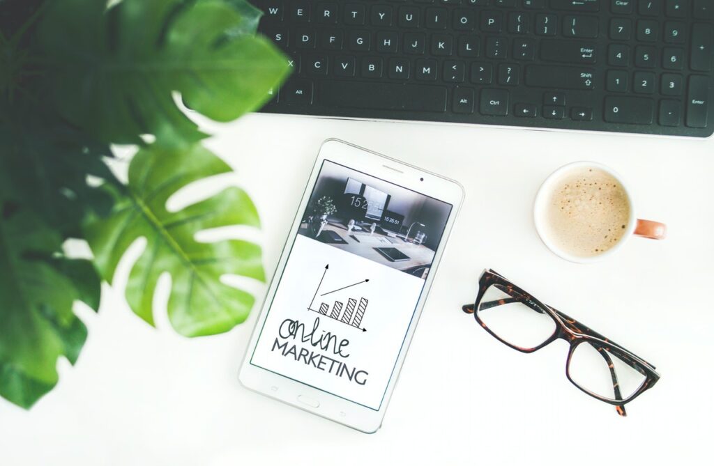 online marketing - Photo by Dominika Roseclay for Pexels