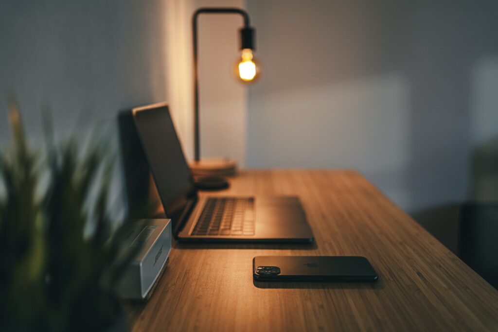 Distraction-free time to write - Photo by Remy_Loz on Unsplash
